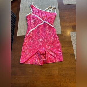 Dance/gymnastics leotard‎